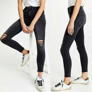 33 MOTHER Jeans Looker Ankle Fray / Guilty as Sin / Distressed